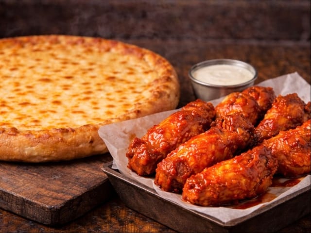 1 Medium Cheese Pizza + 10 Chicken Wings.
